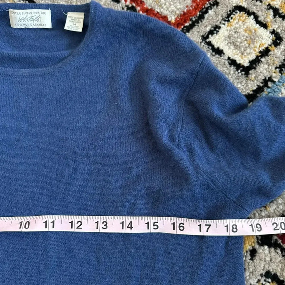 Lord & Taylor Men's Pullover Sweater Size M Blue 2-Ply 100% Cashmere Long Sleeve - Picture 3 of 5
